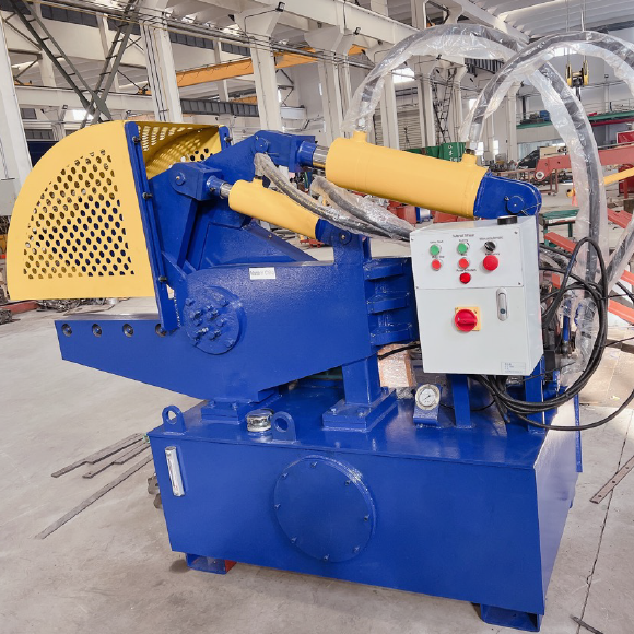 Alligator shearing machine, hydraulic shearing machine