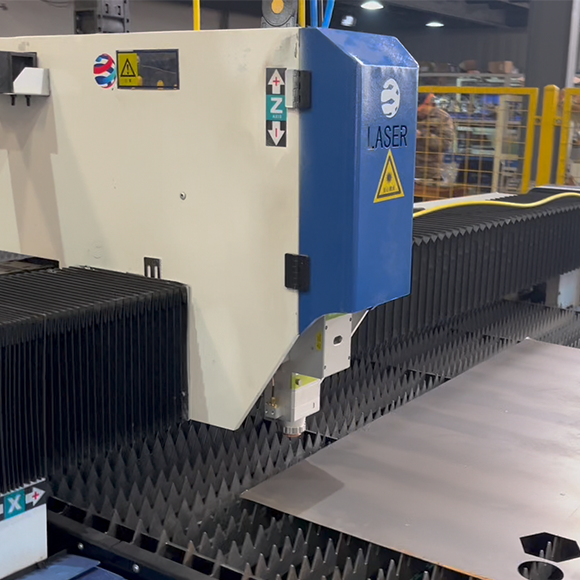 Fiber Laser cutting machine1