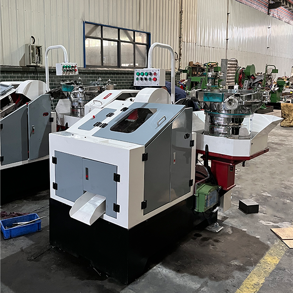 thread-rolling machine